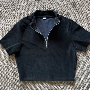 Alo Ribbed zip up crop tee size small